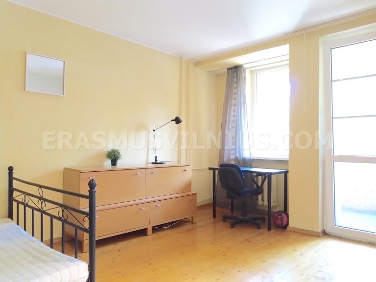 Mobiliario y alfombra en Piso 1, Kauno gatvė Vilna