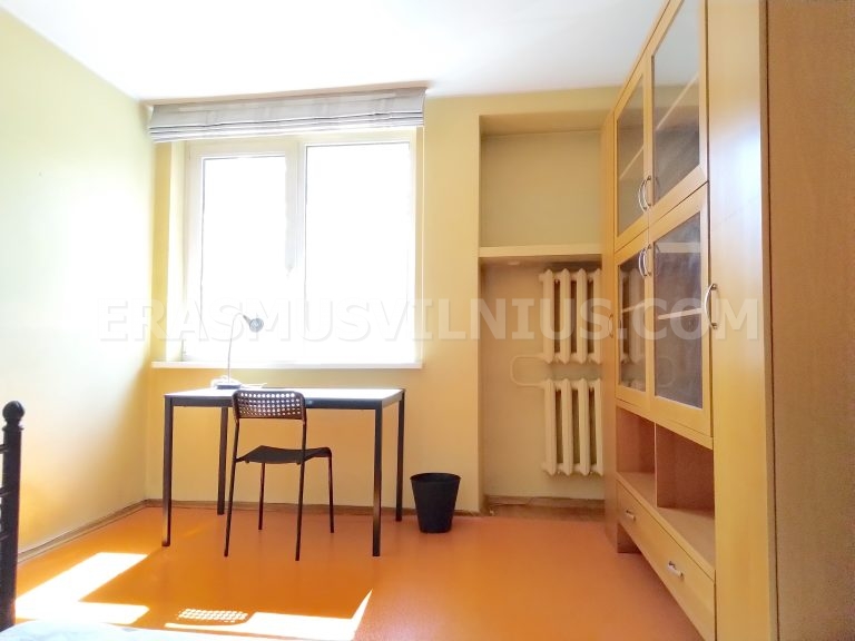 Vistas desde el balc&oacute;n del Piso 1, Kauno gatvė en el casco antiguo de Vilna